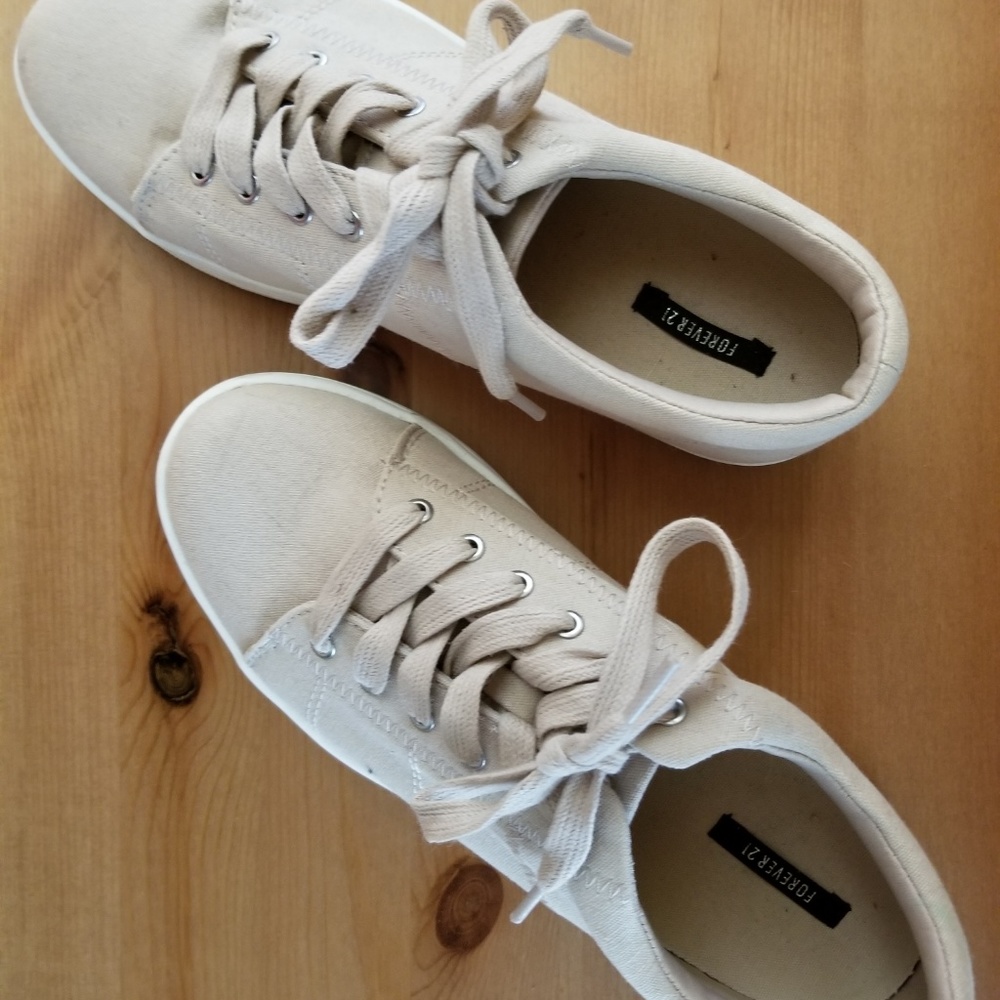 Creepers - Picture 2 of 3